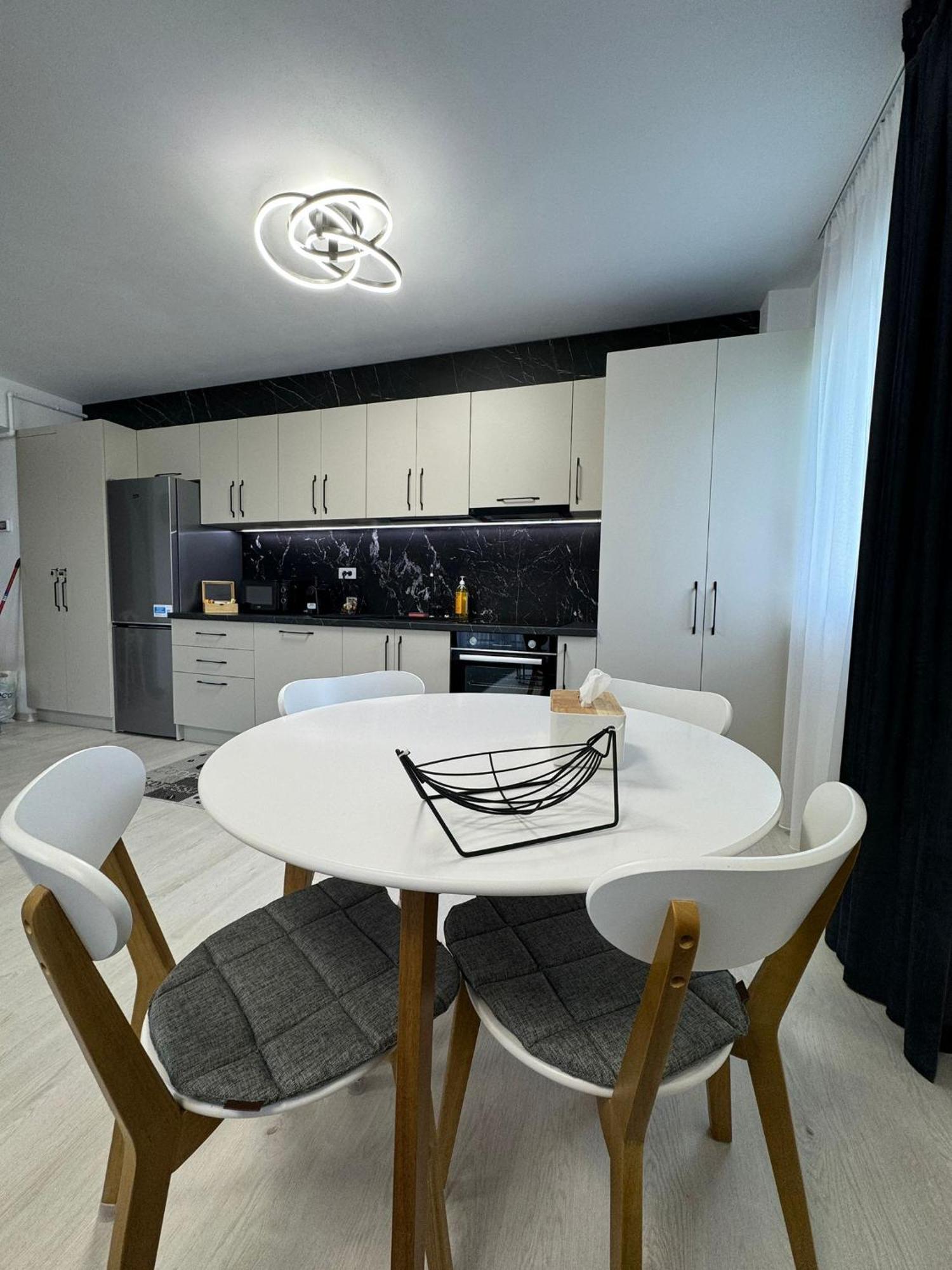 Palladium Apartament ブラショフ エクステリア 写真