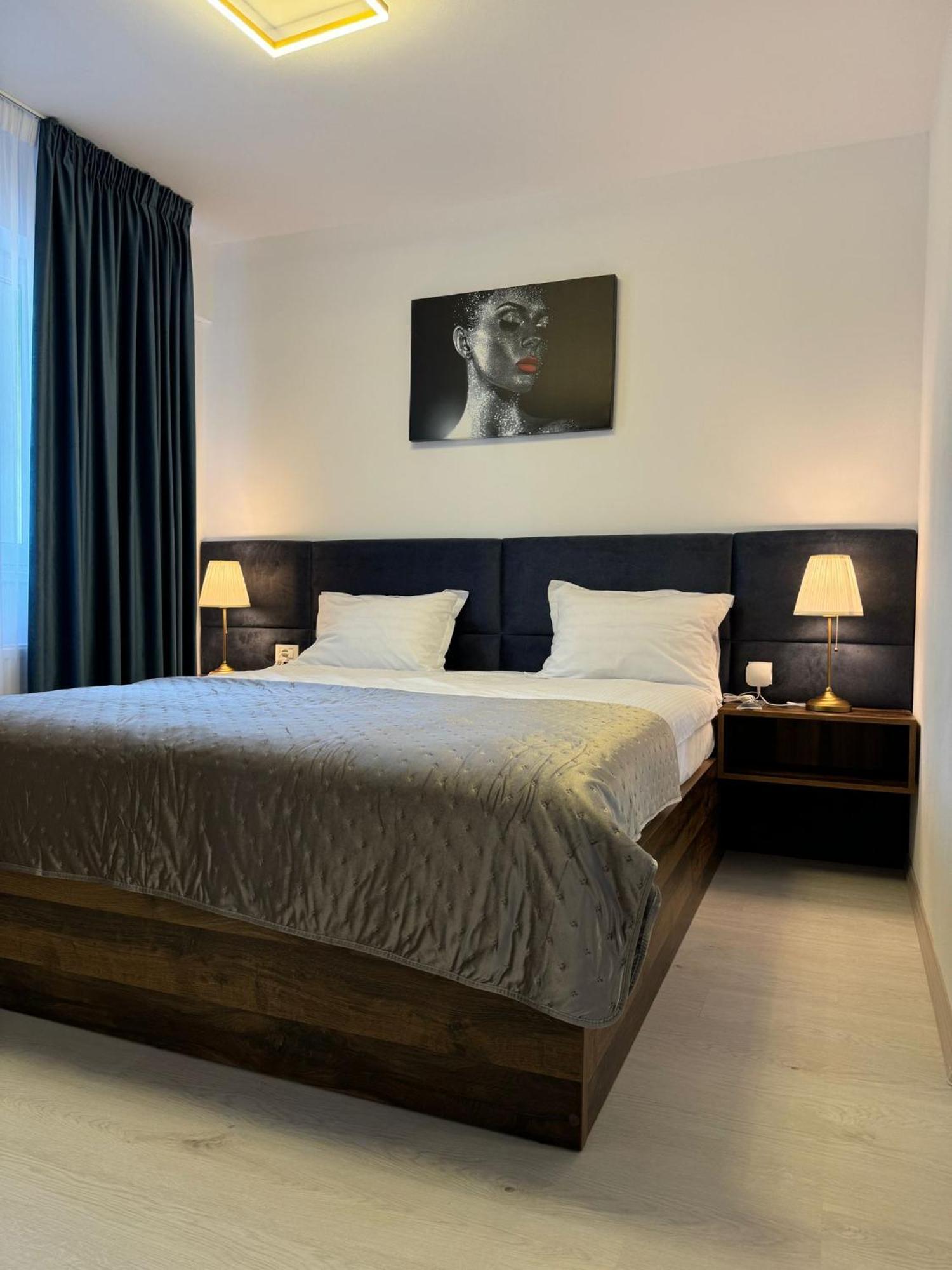 Palladium Apartament ブラショフ エクステリア 写真